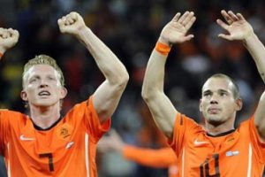 Kuyt var, Sneijder yok!