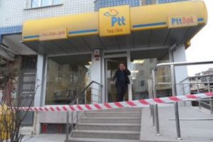 PTT bu kez i&ccedil;eriden soyuldu