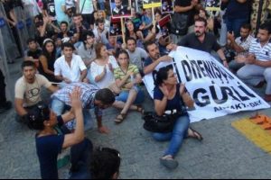 Hatay'da Gezi Parkı eylemcilerine gazlı m&uuml;dahale