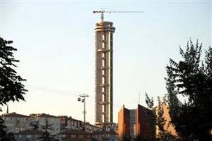 Milyonlar harcanan kule yıkılacak