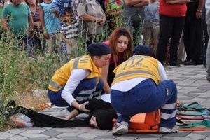 2 &ccedil;ocuk annesi sevgilisini &ouml;ld&uuml;rd&uuml;