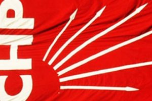 Başbakan kendi &ccedil;alıp kendi oynadı