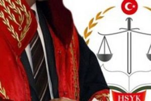 "Mahkemeler ağır iş y&uuml;k&uuml; altında"