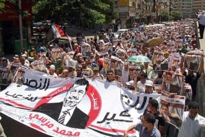 Mısır'da "Darbeye karşı milyonluk" g&ouml;steri