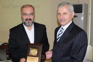 'Kuran'ı dinleyin'