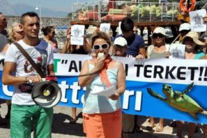 Caretta Caretta i&ccedil;in eylem