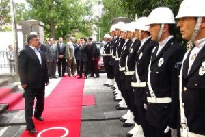 Askeri birlikler n&uuml;fusu az illere taşınacak