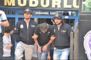 Dağa &ccedil;ıkamadan yakalandılar
