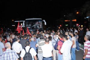 Bursa'dan Silivri'ye gitmek isteyenlere polis engeli