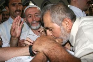 Mehmet Ali Şahin'den  'Sakal-ı Şerif' &ccedil;ıkışı