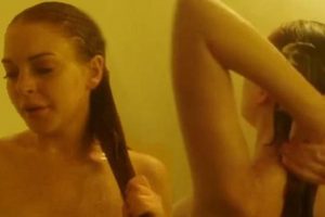 Lindsay Lohan'ın &uuml;sts&uuml;z fotoğrafları internete sızdı