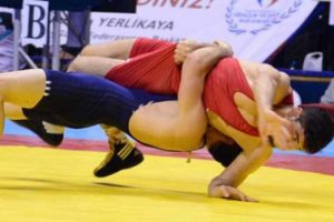 G&uuml;reş&ccedil;ilerin g&ouml;z&uuml; altın madalyalarda