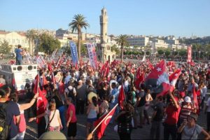 İzmir'de Ergenekon tepkisi