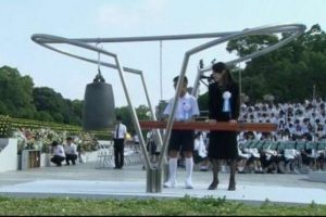 Japonya'da atom bombası kurbanları anıldı