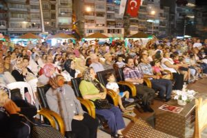 Gemlikliler unutulmaz bir gece yaşadı