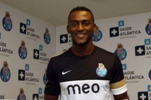 Napoli bastırıyor Porto direniyor