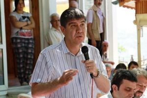 T&uuml;rel'den yerel se&ccedil;im uyarısı