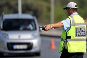 Bayram yolunda polisten yeni uygulama