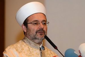 G&ouml;rmez'den huzur ve kardeşlik temennisi
