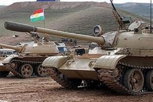 K&uuml;rt tankları Barzani'den talimat bekliyor