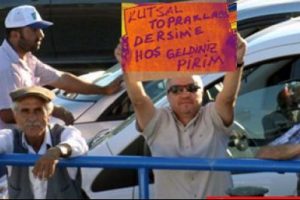 Dersim Kılı&ccedil;daroğlu'nu b&ouml;yle karşıladı