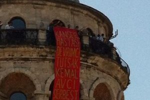 Galata Kulesi'ni işgal ettiler!