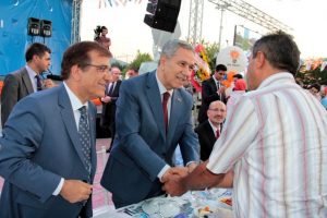 Arın&ccedil; kahkahaya boğdu
