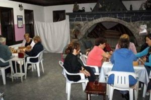 Bu kahvehaneye erkeklerin girmesi yasak