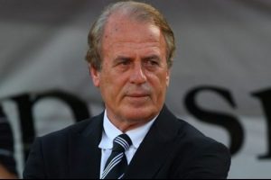 Mustafa Denizli Bursaspor'a kapıları kapattı