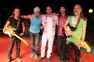 Rock&ccedil;ı imam ilk konserini verdi