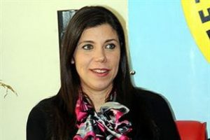 "Kadın vekillerin de doğum izni olmalı"
