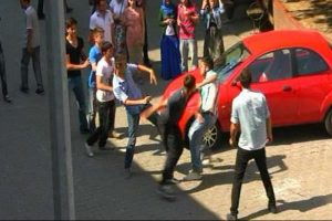 Kızlar Bayramı'nda kavga