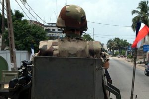 Fransa'da camiye saldırmaya hazırlanan bir asker yakalandı