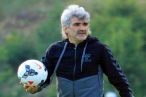 "Fenerbah&ccedil;e favori ama futbol sahada oynanıyor"