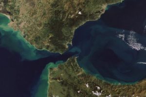 İki &uuml;lke arasında Cebelitarık gerginliği