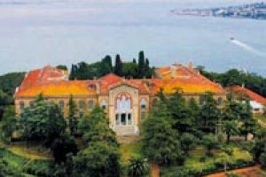 Ruhban Okulu'na Yunan engeli
