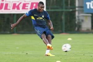Emenike ilk idmanına &ccedil;ıktı