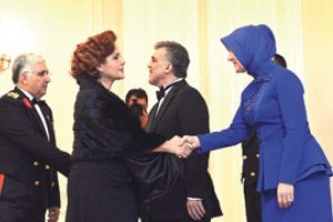 3 yıl sonra K&ouml;şk'te eşli resepsiyon!