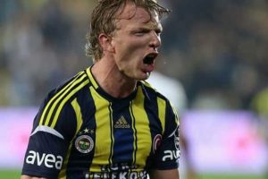 Kuyt arkadaşını hastanelik etti