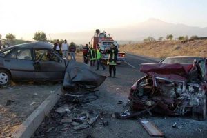 Kayseri'de trafik kazası: 1 &ouml;l&uuml;, 6 yaralı