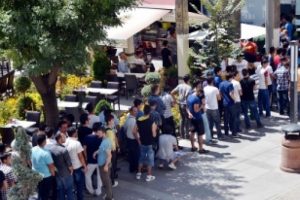 Konya'da Fenerbah&ccedil;e biletlerine yoğun ilgi