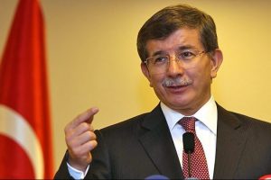 Davutoğlu'nun yoğun telefon diplomasisi s&uuml;r&uuml;yor