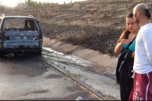Gurbet&ccedil;i ailenin otomobili seyir halindeyken yandı