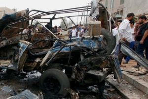 Irak'ta &ouml;l&uuml;m kol geziyor