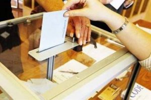 AK Parti y&uuml;zde 20 fark atıyor!