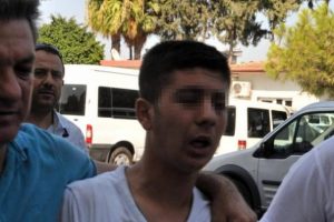 Av t&uuml;feği ile kuyumcu soydular