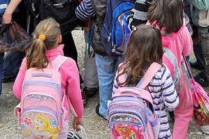 &Ouml;ğrenci &ccedil;antaları hafifleyecek