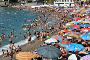 Karadeniz sahilleri dolup taştı