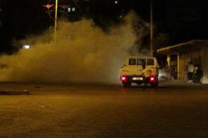 Şırnak'ta g&ouml;stericiler polise saldırdı