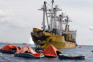 Filipinler'deki gemi kazasında &ouml;l&uuml; sayısı 50'ye y&uuml;kseldi